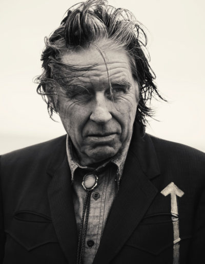 <div style="font-size:0.75em;color:#9c9837">Featured Entertainment</div>John Doe